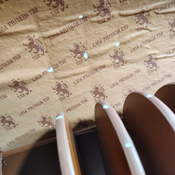 Liga Privada T52 Weekender Cigar and Watch Case Barrel Shaped - Picture 13 of 15